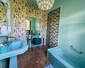 Villas Grande Villa Provencale avec Piscine Privee a Gemenos : photos des chambres