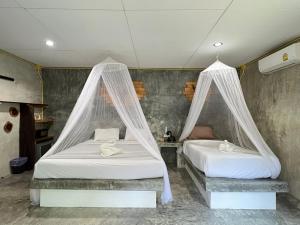 Sunshine On The Rock