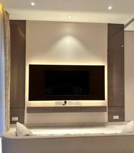 Luxury Studio at Leela Residences close to Manyanta Tech park and Airport