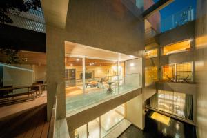 Azabu Modern House The Tokyo Tower can be seen from the villa 500m2