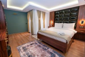 THE MUA LUXURY HOMEs