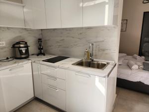 Apartament Tirana Contact