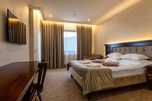 Deluxe Room with Mountain View and Spa Access room in MARION SPA