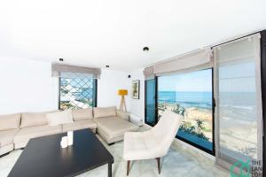 Front Sea Luxury Modern and High Standing La Marsa Corniche