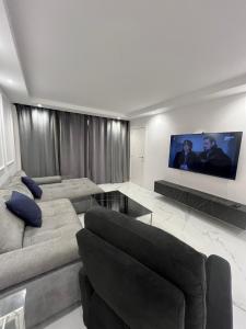 Parque Santiago 1 luxury apartament 229 pool view