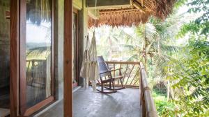 BAIA Nest Surf Villa Near the Beach - WiFi, Self-Serve Breakfast, Pet Friendly with a Fee
