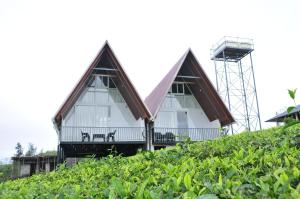 Kudaram County Resort