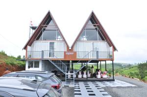 Kudaram County Resort