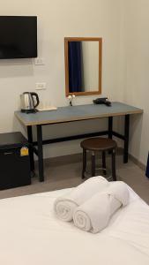 XX Hidden Dragon ChinaTown MRT Wat Mangkon Station