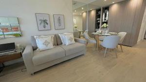 Luxury Apartment Armani Decó