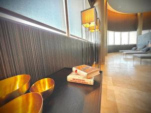 Luxury Apartment Armani Decó