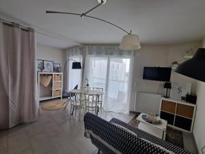 Appartements Ambre Appart-Wifi-Terrasse-Parking-Terrasse-2 couchages : photos des chambres