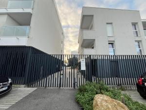 Appartements Ambre Appart-Wifi-Terrasse-Parking-Terrasse-2 couchages : photos des chambres