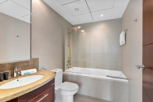 Upscale 1 bedroom in the heart of Downtown