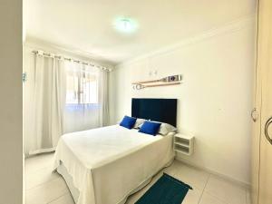 539 - Apartamento 2 dormitórios na praia de Bombas