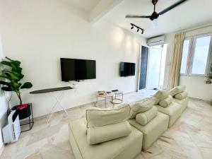 Stylish Cozy Landed Jelutong 3BR 2B 4CP-10pax by 3C