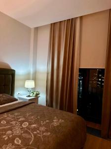 Sea Breez The Grant Hotel Apartment