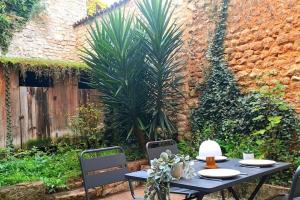 Maisons de vacances Le Patio - Cinelodge avec jardin : photos des chambres