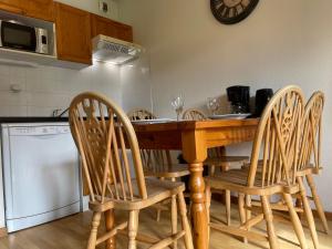 Appartement calme à Samoëns avec piscines, animaux acceptés - FR-1-624-107