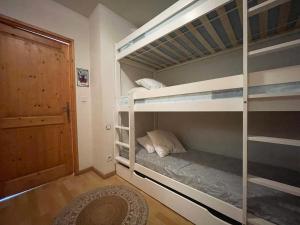 Appartements Appartement 1 ch, piscines, parking, animaux acceptes - FR-1-624-107 : photos des chambres