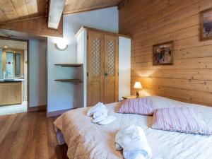 Spacieux chalet 8 pers avec piscine, spa et pied des pistes - 3 étoiles Atout France - FR-1-461-21