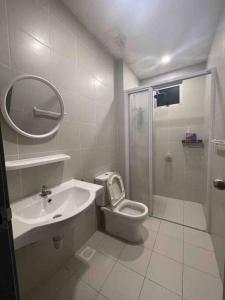 Meridin Bayvue - 3BR - 6 Pax - Near MMHE