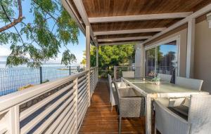 3 Bedroom Pet Friendly Home In Biograd