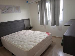 LC-deptos- Cochera cubierta, Parrilla, Wifi