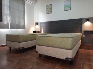 LC-deptos- Cochera cubierta, Parrilla, Wifi