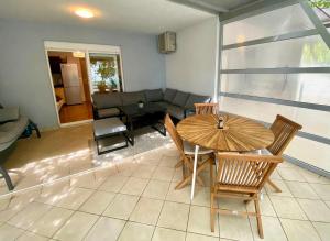 Apartment Dalmatino 
