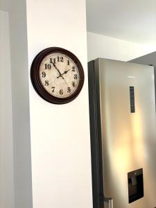 New Luxurious 2 Bedroom Apartment in East London!