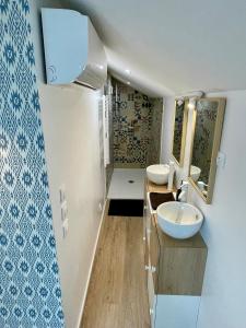 Villas Patio - 2min gare - Local velos motos - clim : photos des chambres