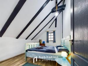 Casa cu piscina Cheile Nerei