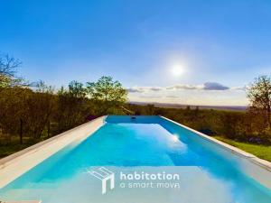 Casa cu piscina Cheile Nerei