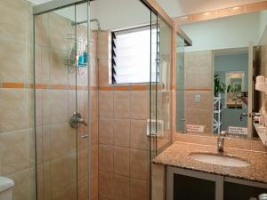 PEQUEÑO y ACOGEDOR DEPARTAMENTO CON GARAJE y recibe PEQUEÑOS PELUDITOS