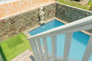 Phòng Hai Giường Đơn Loại Sang (Deluxe Twin Room)