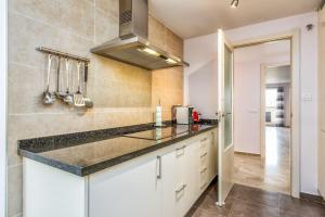 Relax in our luxury home - Terrace, Pool & Parking