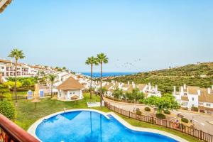 Relax in our luxury home - Terrace, Pool & Parking