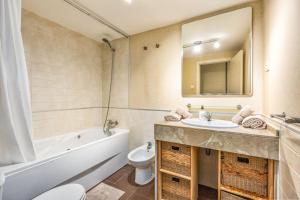 Relax in our luxury home - Terrace, Pool & Parking