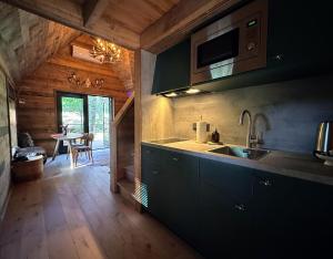 New Unique Treehouses with hot tub in Oisterwijk