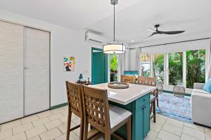 1-BD Near Beach Great for Digital Nomads