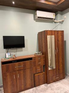 Riverside Palm Luxe 1BHK near Kamakhya & IHR