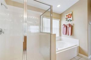 Disney 5 Bed Villa with free Private Pool, Hot Tub, Games in Solana Resort!