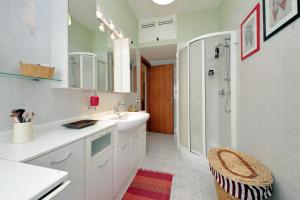 Rome Family Comfort Hub