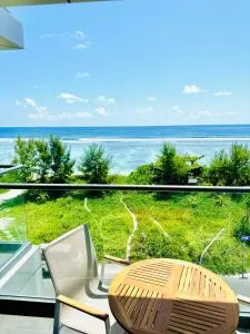 Lazzlla Beachfront Oceanfront Apartments - Hulhumalé