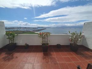 Gran terraza sobre el mar en casco urbano Vilanova
