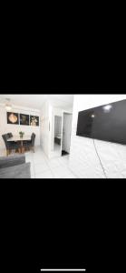 Cómodo apartamento nuevo en la planta baja