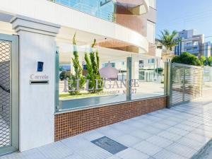 Apartamento poucos metros da praia de Palmas - 0112