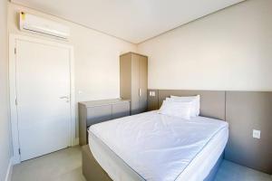 Apartamento poucos metros da praia de Palmas - 0112