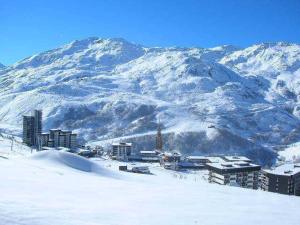 Studio équipé ski aux pieds - Les Menuires - FR-1-452-121